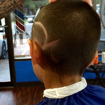 Rob The Original - Starting the design... - Barbers Near Me - San Antonio, Texas