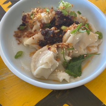 East Side King - Mushy Red Chili Wontons, either overcooked or too old. - Asian Fusion Near Me - Austin, Texas East Side King - Mushy Red Chili Wontons, either overcooked or too old. - Asian Fusion Near Me - Austin, Texas