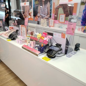 Ulta Beauty - Checkout area - Hair Salons Near Me - Los Angeles, California Ulta Beauty - Checkout area - Hair Salons Near Me - Los Angeles, California