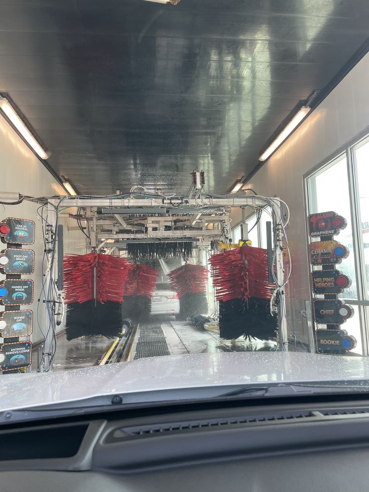 DIRTY DOG’S CAR WASH Updated October 2024 10 W New Haven Ave