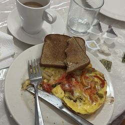 A and Faye Bed & Breakfast - Breakfast made to order with toast, juice sausage. An awesome start to the day.