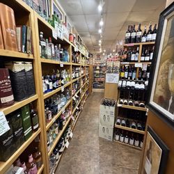 Plaza Liquors & Fine Wines - Great selection