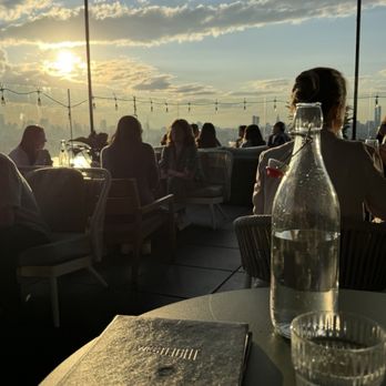 Westlight - Sunset view - Tapas/Small Plates Near Me - Brooklyn, New York Westlight - Sunset view - Tapas/Small Plates Near Me - Brooklyn, New York