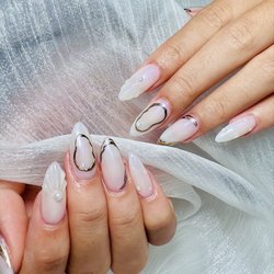 Magic Nails - Gel x with design