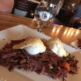 Commonwealth - Corned beef hash with eggs poached hard for preference - Beer Bar Near Me - Modesto, California Commonwealth - Corned beef hash with eggs poached hard for preference - Beer Bar Near Me - Modesto, California