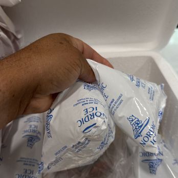 Chesapeake Crab Connection - Ice pack completely melted - Seafood Near Me - Lancaster, Pennsylvania