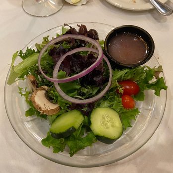 Mama Luigi's Restaurant - Salad Spring Mix  Iceberg Garden  Caesar - Italian Near Me - Bridgeview, Illinois