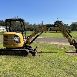 Tray Rents It - Excavator