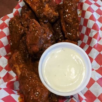 Paddy's Public House - 9 piece hot wings - Absolutely Amazing! - Steakhouses Near Me - Stafford, Virginia Paddy's Public House - 9 piece hot wings - Absolutely Amazing! - Steakhouses Near Me - Stafford, Virginia