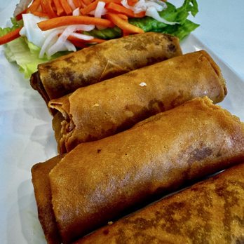 Saigon Hustle | Spring Branch - Classic Shrimp & Pork Spring Rolls - Vietnamese Near Me - Houston, Texas Saigon Hustle | Spring Branch - Classic Shrimp & Pork Spring Rolls - Vietnamese Near Me - Houston, Texas