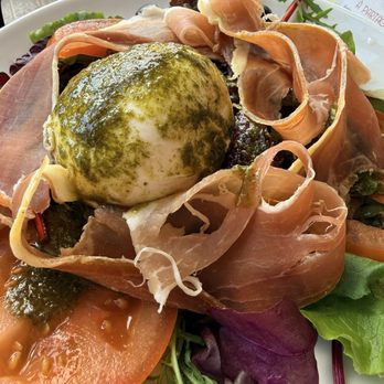 Le Départ Saint Michel - Italian salad - Brasseries Near Me - Paris, 75 Le Départ Saint Michel - Italian salad - Brasseries Near Me - Paris, 75
