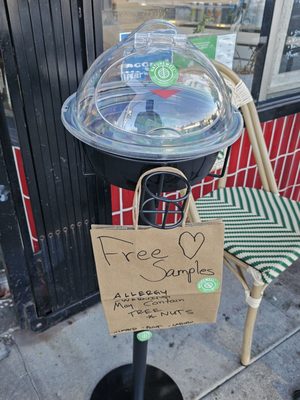 Naturewell Vegan Juice & Smoothies by null