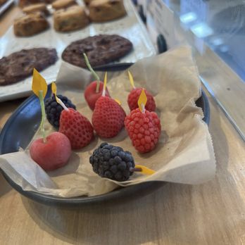 Moonbelly Bakery - Candles! - Bakeries Near Me - Sacramento, California