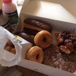 Daylight Donuts - Unfilled long johns, apple fritter, and more!