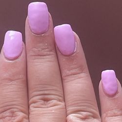 Queen Nails