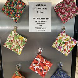 Fairwinds Farm - Beautiful potholders