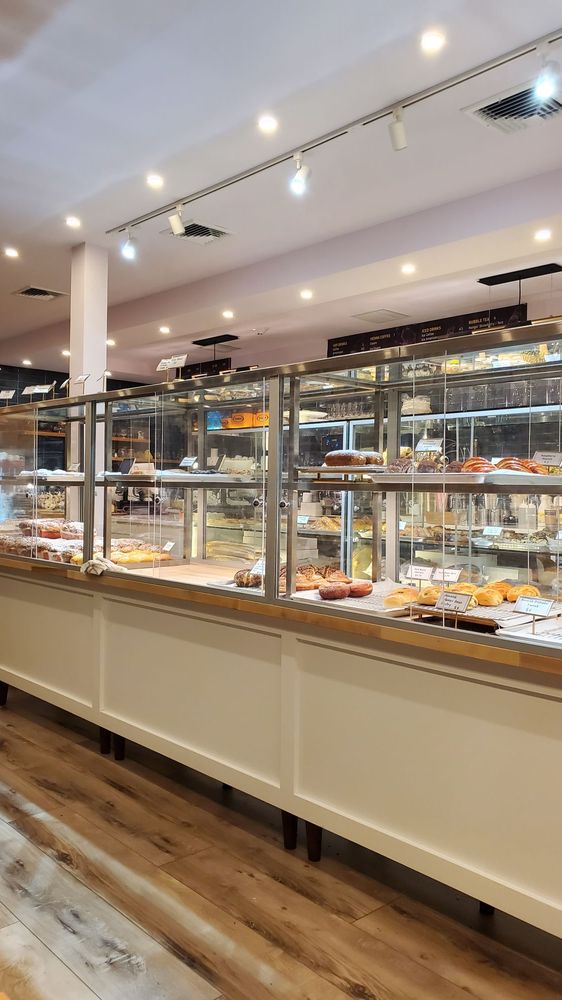 PALISADES PARK BAKERY 123 Photos & 182 Reviews 325 Broad Ave