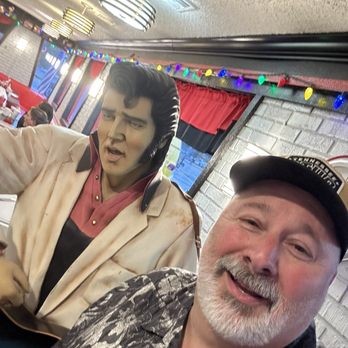 Shorty's Diner - Lock-in' it with Elvis - Diners Near Me - Williamsburg, Virginia Shorty's Diner - Lock-in' it with Elvis - Diners Near Me - Williamsburg, Virginia