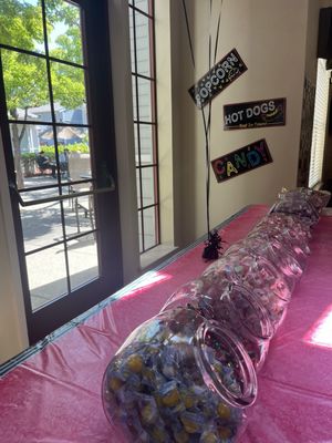 Tiddle E. Winks Vintage 5 & Dime by null