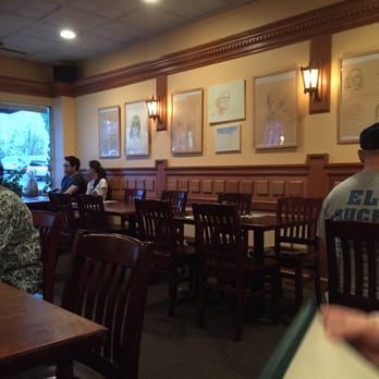 Tree Top Thai Cuisine - This restaurant has a very nice atmosphere ^^ - Thai Near Me - Waltham, Massachusetts