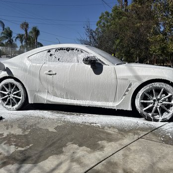 Benny’s Bubblez - Getting washed - Car Wash Near Me - Riverside, California