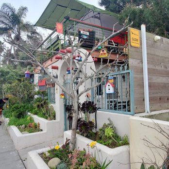Venice Canals - Homes along the canals - Landmarks & Historical Buildings Near Me - Venice, California
