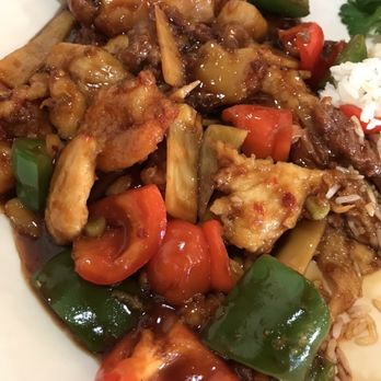 Bao's Cafe - Four Treasures entree - Chinese Near Me - Spring, Texas