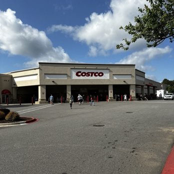 Costco Wholesale - Entrance - Wholesale Stores Near Me - Charlotte, North Carolina Costco Wholesale - Entrance - Wholesale Stores Near Me - Charlotte, North Carolina