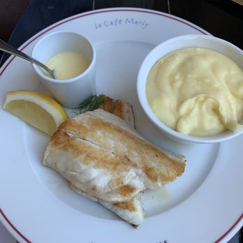 Le Café Marly - Sea bass and mash potatoes - French Near Me - Paris, 75 Le Café Marly - Sea bass and mash potatoes - French Near Me - Paris, 75