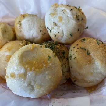 Tony's Place - Garlic rolls..not excessively garlicky (which is how I like them :) - Pizza Near Me - Hialeah, Florida Tony's Place - Garlic rolls..not excessively garlicky (which is how I like them :) - Pizza Near Me - Hialeah, Florida