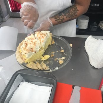 Piefalootin - Coconut cream is my favorite! - Desserts Near Me - Garland, Texas