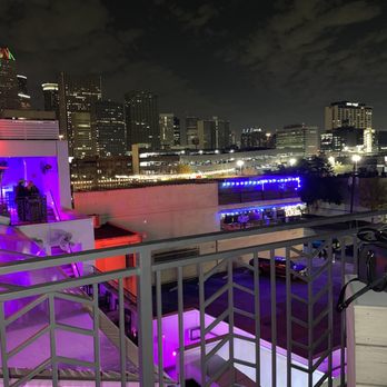 77 Degrees Rooftop - City of Houston Skyline - Lounges Near Me - Houston, Texas