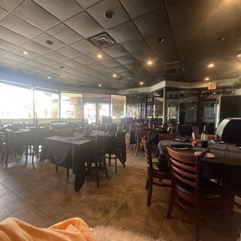 Renzo's - Dining area - Argentine Near Me - Tampa, Florida