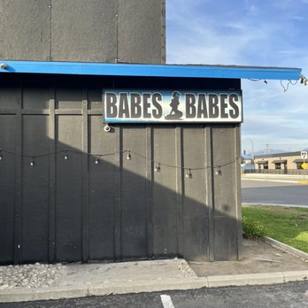 The Break Room - Sign - Sports Bars Near Me - Fullerton, California