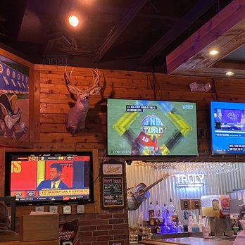 Texas Roadhouse - Barbeque Near Me - West Haven, Connecticut