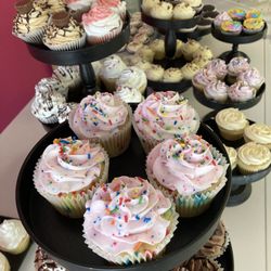 The Cake Boutique - Scrumptious cupcakes!