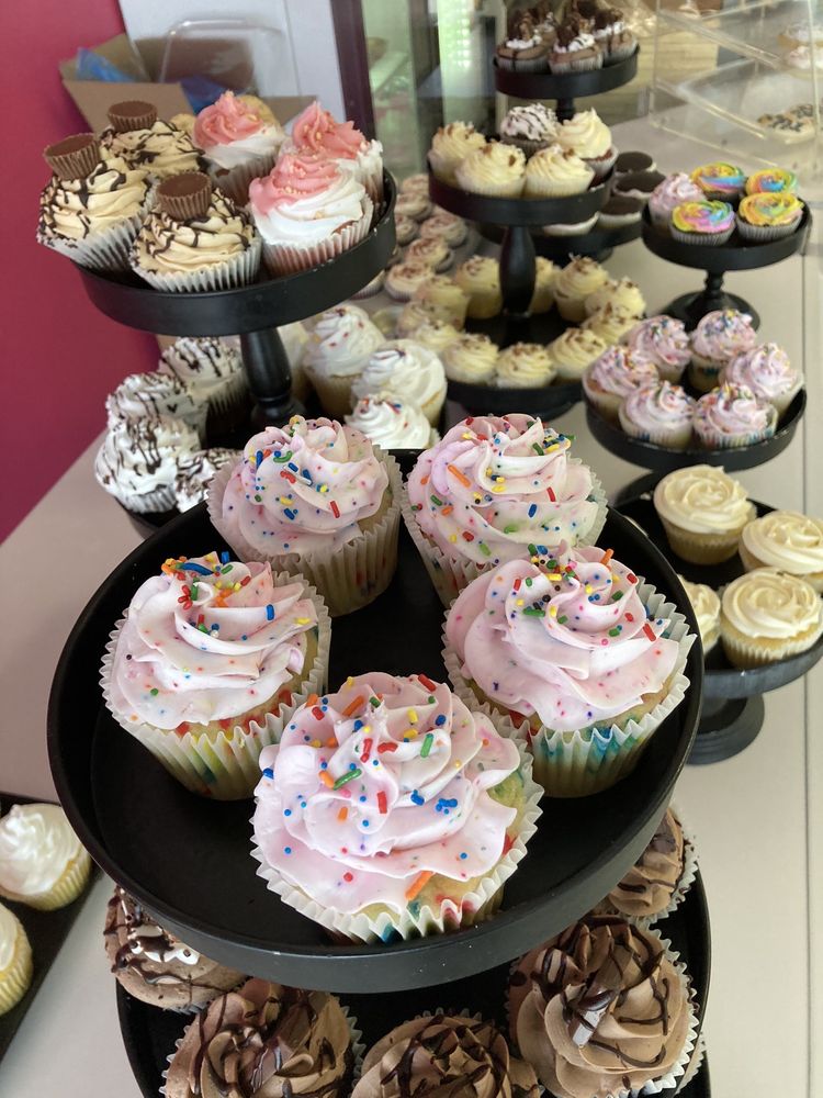 THE CAKE BOUTIQUE Updated May 2024 2700 Richmond Rd, Texarkana