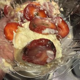 Mold on the strawberry cheesecake Mold on the strawberry cheesecake