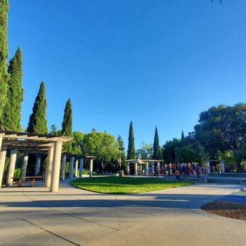 Townsend Park - Pergola/tables & seating - Parks Near Me - San Jose, California