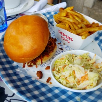 Cochon Dingue - BBQ pulled pork - Breakfast & Brunch Near Me - Quebec City, Quebec