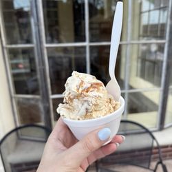 Sprinkles Ice Cream Shoppe - Two scoops of Salted Caramel Pretzel