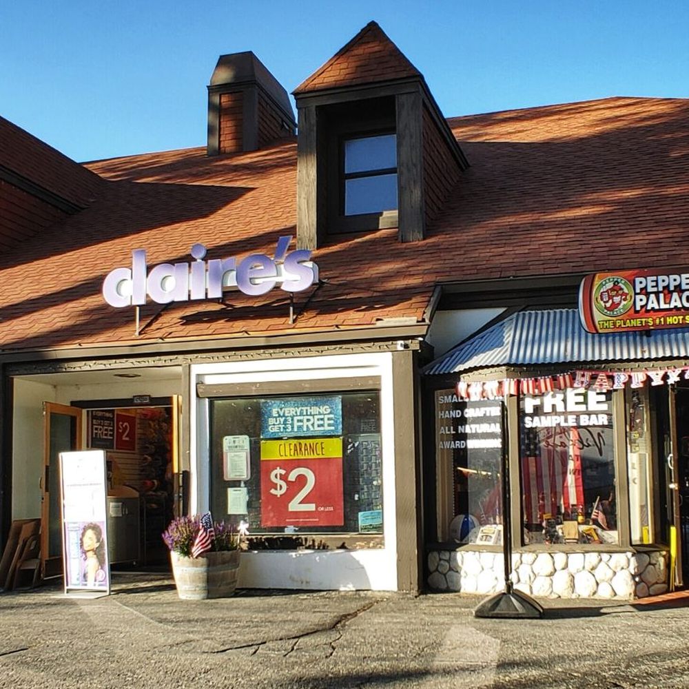 exterior of pepper palace