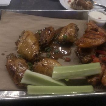Sauced Wing Bar - Wing Combo (10 pc) - Chicken Wings Near Me - Boerne, Texas