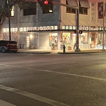 Jeni's Splendid Ice Creams - Ice Cream & Frozen Yogurt Near Me - Houston, Texas