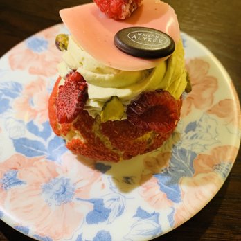Maison Alyzee - Raspberry and pistachio cream puff - Bakeries Near Me - Mountain View, California