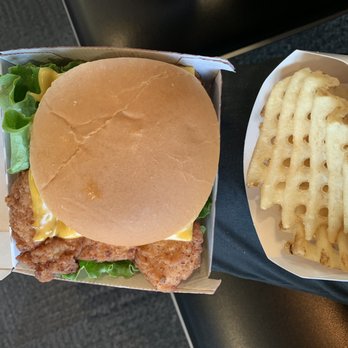 Chick-fil-A - Chicken delux meal - Fast Food Near Me - Houston, Texas
