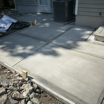 EliteScapes - Concrete patio - Lawn Services Near Me EliteScapes - Concrete patio - Lawn Services Near Me