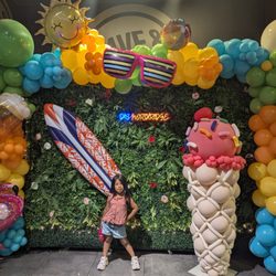 Dave & Buster's Northridge - Cute photo op