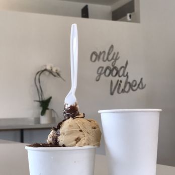 Le Cafe De La Plage - Homemade Ice cream & Cappuccino! - Coffee & Tea Near Me - Malibu, California Le Cafe De La Plage - Homemade Ice cream & Cappuccino! - Coffee & Tea Near Me - Malibu, California