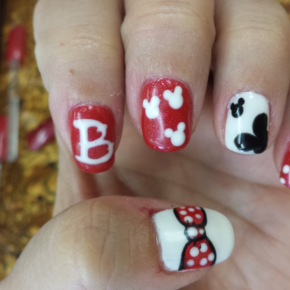 First Disney mani